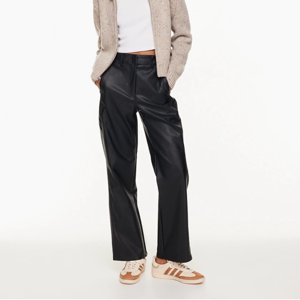 WILFRED FREE Aritzia Black Faux Leather Pants Size 0